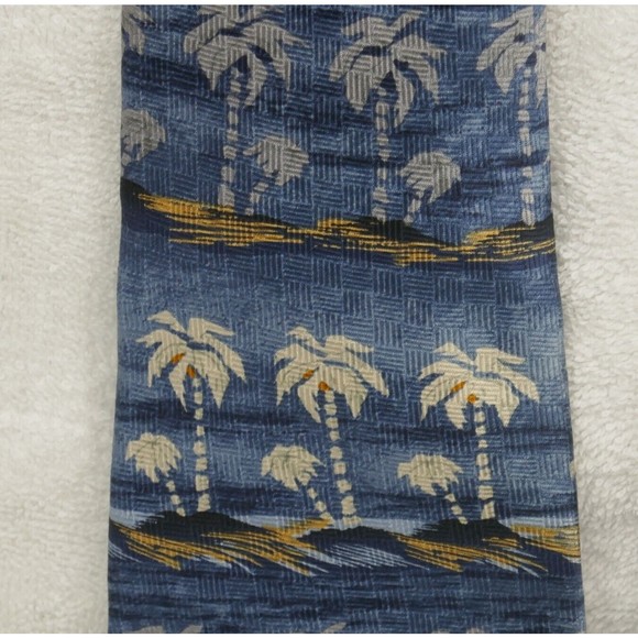 CLASS CLUB Blue Silk 51" Neck Tie Palm Trees Tropical Island Print - Picture 1 of 5